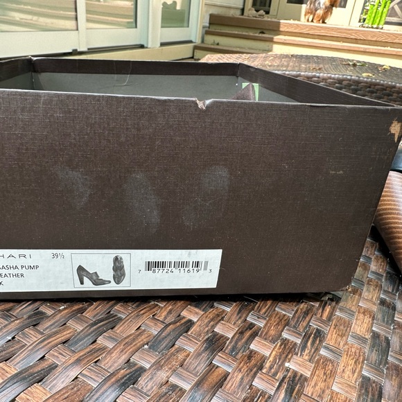 Elie tahari heeled Mary janes brand new! - Picture 3 of 3